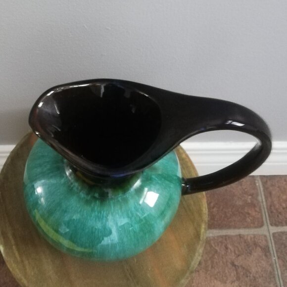 Blue Mountain Pottery Canada Pitcher / Vase - Picture 4 of 5